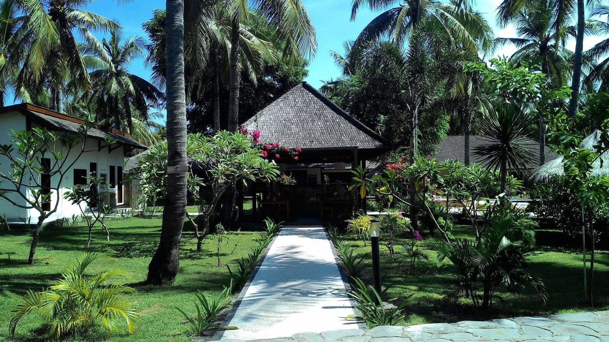 Trawangan Oasis Hotel Gili Trawangan Exterior photo